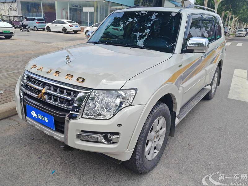 三菱帕杰罗 [进口] 2020款 3.0L 自动 四驱 标准版 