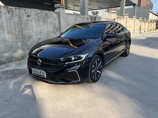 帕萨特 2.0T 330TSI星空豪华版 