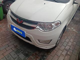 五菱宏光 S 1.5L 手动 改款舒适型 