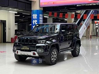 40 PLUS 2.3T 