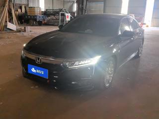 雅阁 1.5T 230TURBO舒适版 