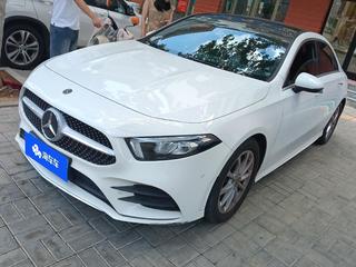 奔驰A级 1.3T 
