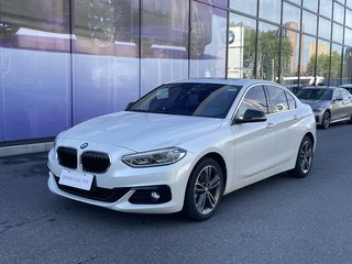 宝马1系 1.5T 