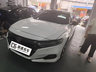 雅阁 1.5T 260TURBO幻夜·尊贵版 