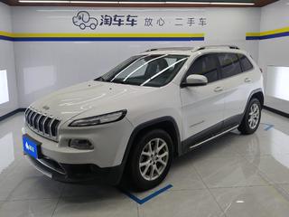 吉普自由光 2.0L 