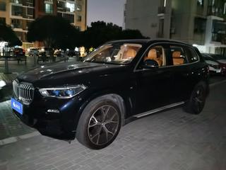 宝马X5 40i 