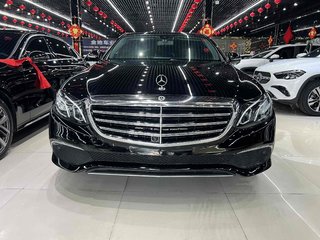 奔驰E级 E300L 2.0T 自动 运动时尚型 