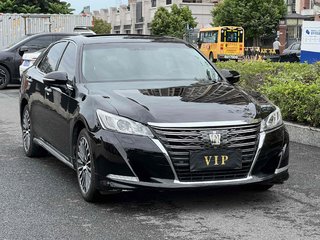 丰田皇冠 2.0T 