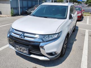 三菱欧蓝德 2.0L 