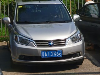 R50 1.6L 豪华版 