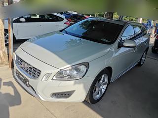 沃尔沃V60 T5 
