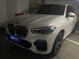 宝马X5 40i 