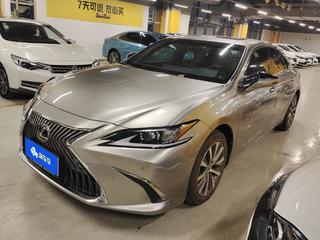 雷克萨斯ES 200 