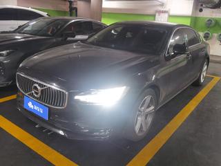 沃尔沃S90 2.0T 