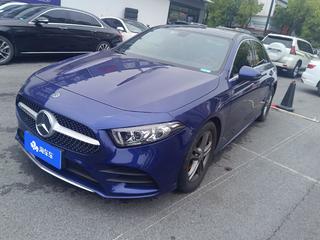 奔驰A级 1.3T 
