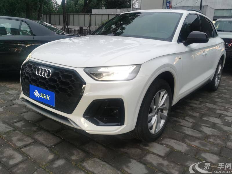 奥迪Q5L 40TFSI 2022款 2.0T 自动 豪华动感型 (国Ⅵ) 
