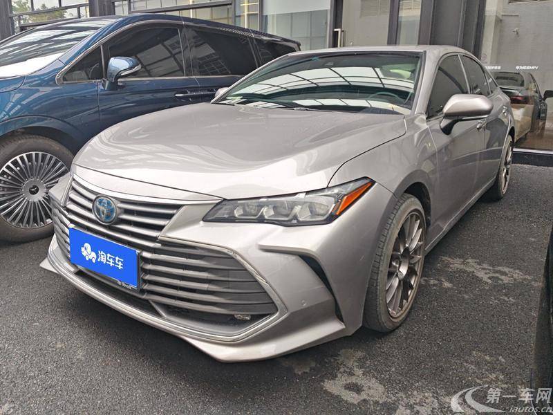 丰田亚洲龙 双擎 2019款 2.5L 自动 豪华版 (国Ⅵ) 
