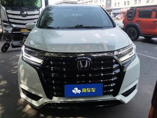艾力绅 2.0L 豪华版 