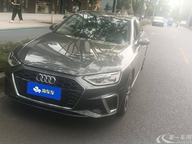 奥迪A4L 2022款 2.0T 自动 时尚动感型 (国Ⅵ) 
