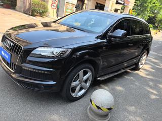 奥迪Q7 3.0T 运动型 