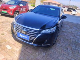 丰田皇冠 2.5L 