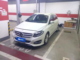 奔驰B级 B180 