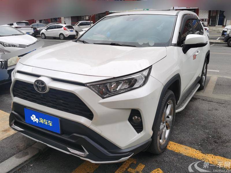丰田RAV4 2020款 2.0L 自动 前驱 风尚PLUS版 (国Ⅵ) 