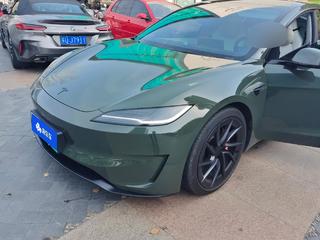 MODEL 3 高性能全轮驱动版 