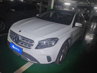 奔驰GLA 1.6T 