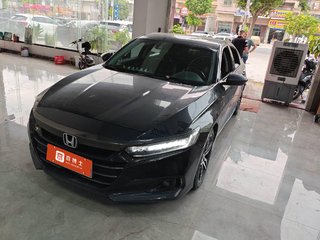 雅阁 1.5T 260TURBO幻夜·尊贵版 