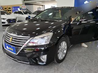 丰田皇冠 2.5L 