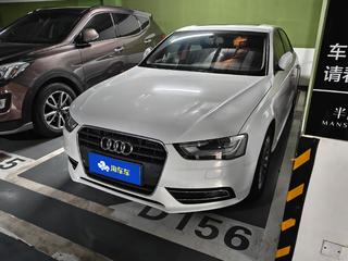 奥迪A4L 35TFSI 2.0T 自动 舒适型 
