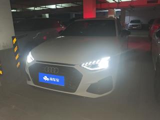 奥迪A4L 40TFSI 