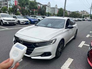 雅阁 1.5T 260TURBO幻夜·尊贵版 