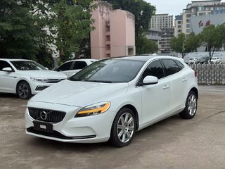 沃尔沃V40 T3 