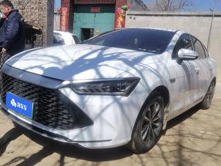 比亚迪秦PLUS 荣耀版 1.5L 自动 55KM领先型 