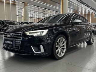 奥迪A4L 40TFSI 2.0T 自动 时尚型 