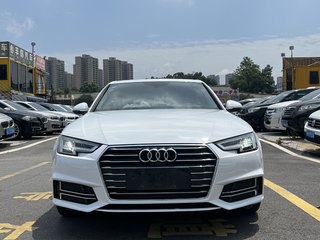 奥迪A4L 40TFSI 