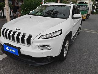 吉普自由光 2.4L 