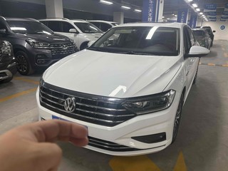 大众速腾 1.2T 自动 200TSI舒适智联版 