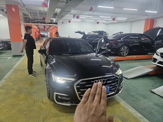 奥迪A6L 45TFSI 