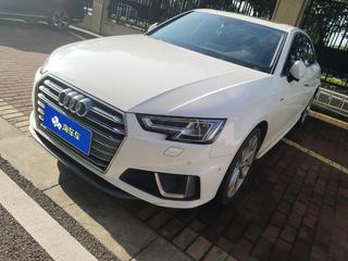 奥迪A4L 40TFSI 