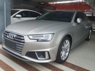 奥迪A4L 40TFSI 