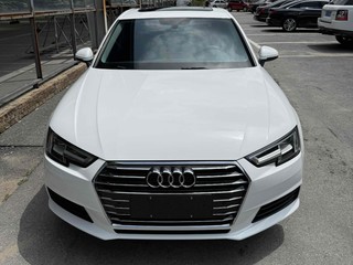 奥迪A4L 40TFSI 