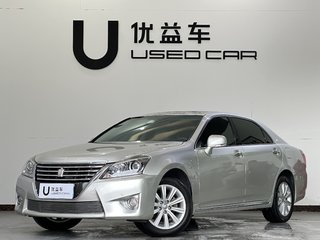 丰田皇冠 2.5L 