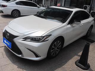 雷克萨斯ES 200 