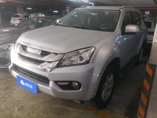 五十铃mu-X 3.0T 自动 尊享型 