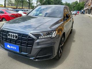 奥迪Q7 2.0T 致享专享版 