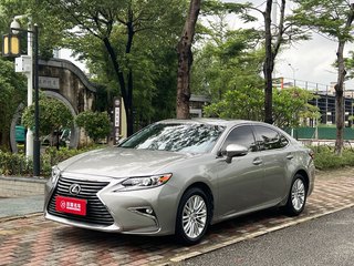 雷克萨斯ES 200 