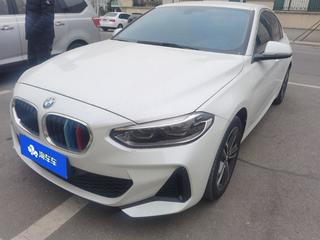 宝马1系 1.5T 